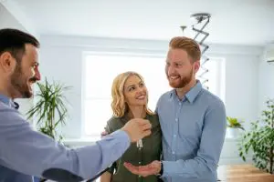 hire a real estate agent