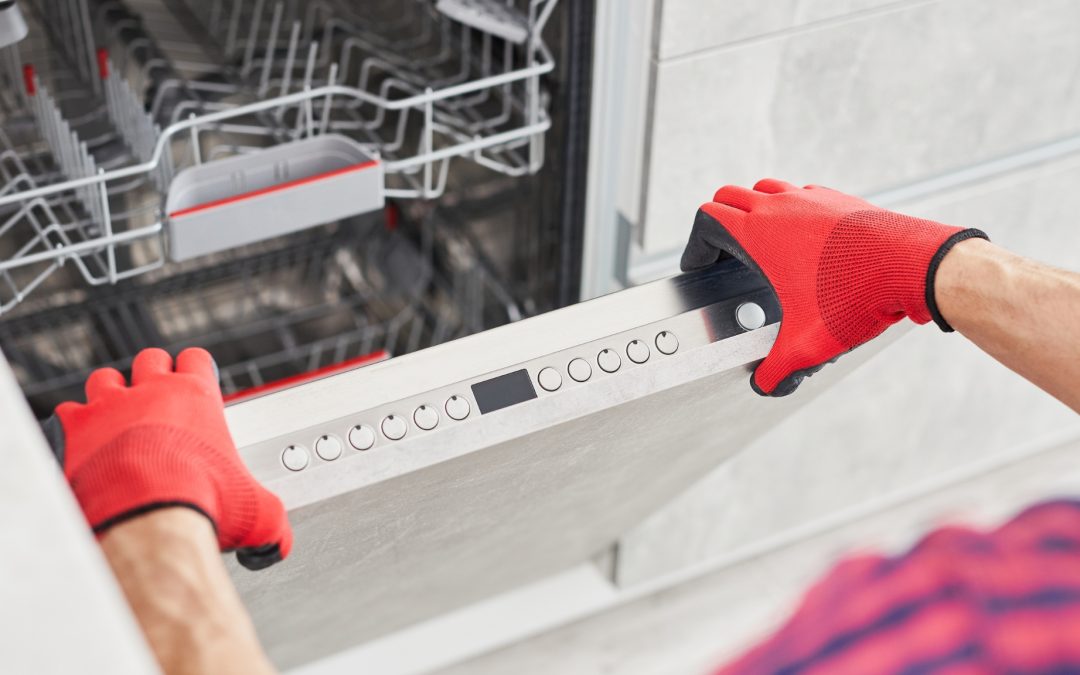 Do Dishwashers Use Hot Water Efficiently? | Troubleshooting Tips